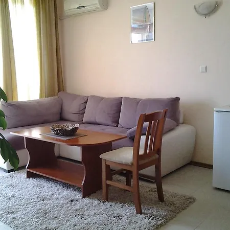 Rouge Апартамент