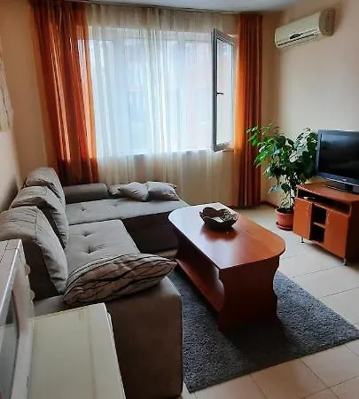 Apartment Rouge *