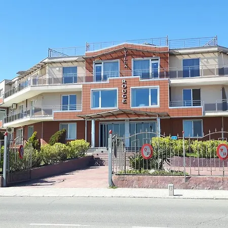 Apartment Rouge
