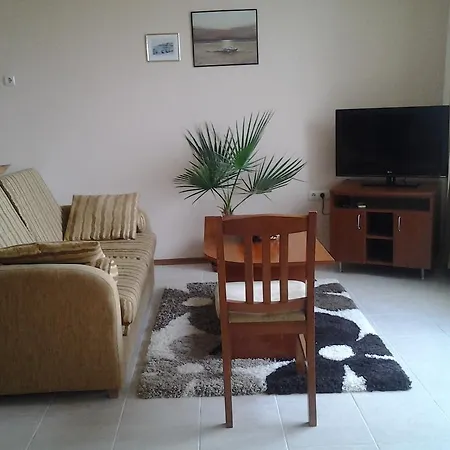 شقة Rouge سوزوبول